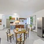 Villa Grand In Tavullia