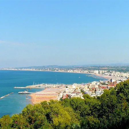 Villa Grand In Tavullia