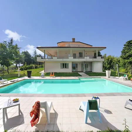 Grand In Villa Tavullia