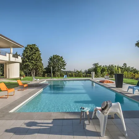 Villa Grand In Tavullia