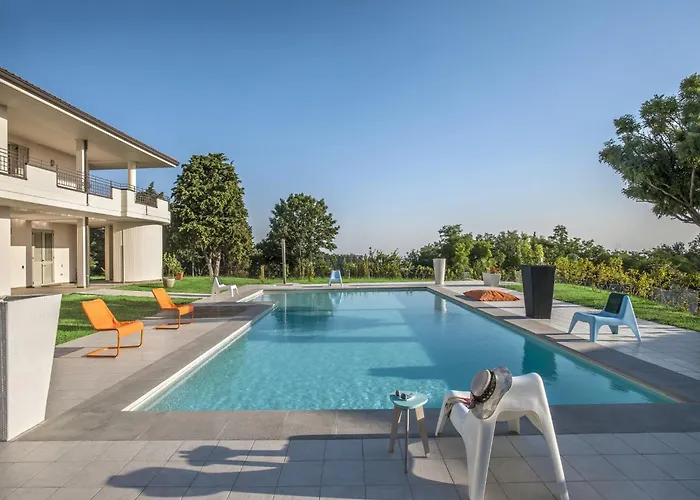 Villa Grand In Tavullia